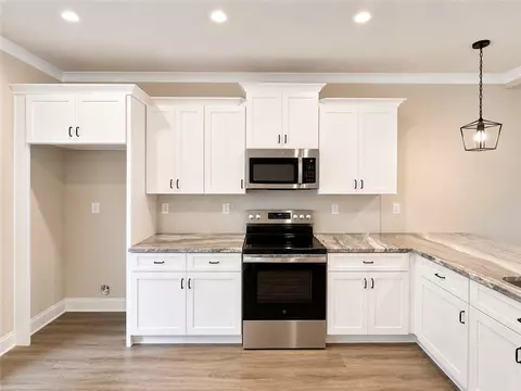 Kitchen - 503 Chickasaw Dr, Westminster, SC 29693 photo 1 of 1