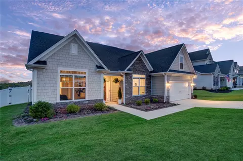 Exterior - 142 Juniper Hill Dr, Easley, SC 29642 photo 4 of 7