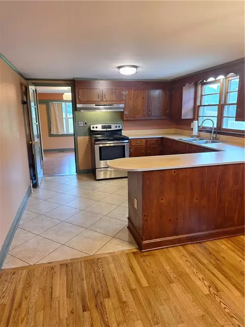 Kitchen - 3314 Browns Bridge Rd, Bowman, GA 30624 photo 4 of 4