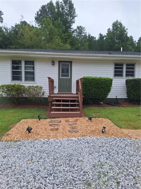Exterior - 3314 Browns Bridge Rd, Bowman, GA 30624 photo 4 of 6