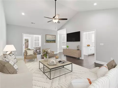 Living - 615 Spearman Rd, Pelzer, SC 29669 photo 1 of 3