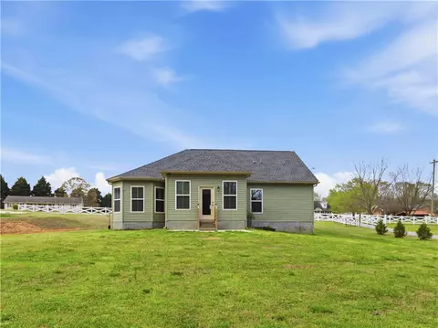 Exterior - 615 Spearman Rd, Pelzer, SC 29669 photo 2 of 6
