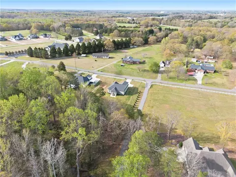 View/Area - 615 Spearman Rd, Pelzer, SC 29669 photo 2 of 3