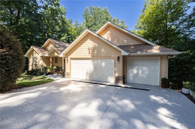 227 Pineneedle Dr, Westminster, SC 29693