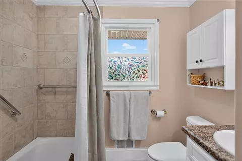 Bath - 107 Shannon Dr, Pendleton, SC 29670 photo 3 of 3