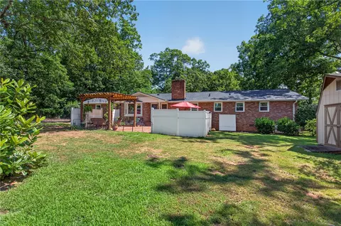 Exterior - 107 Shannon Dr, Pendleton, SC 29670 photo 6 of 12