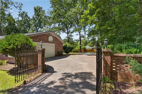 Exterior - 107 Shannon Dr, Pendleton, SC 29670 photo 7 of 12