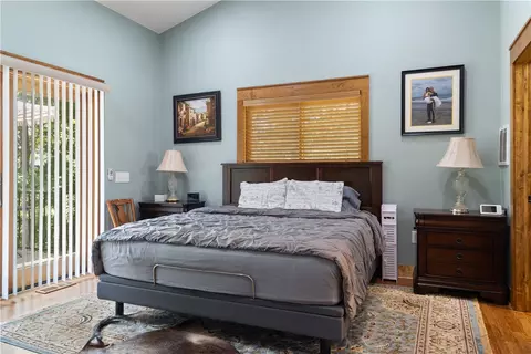 Bedroom - 332 Two Rivers Dr, Westminster, SC 29693 photo 1 of 5