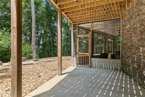 Exterior - 332 Two Rivers Dr, Westminster, SC 29693 photo 9 of 11