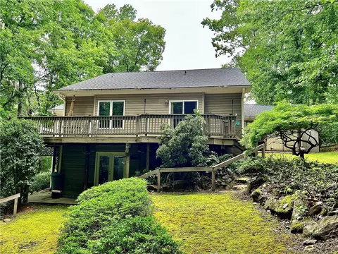 Exterior - 105 Eagle Ct, Westminster, SC 29693 photo 4 of 6