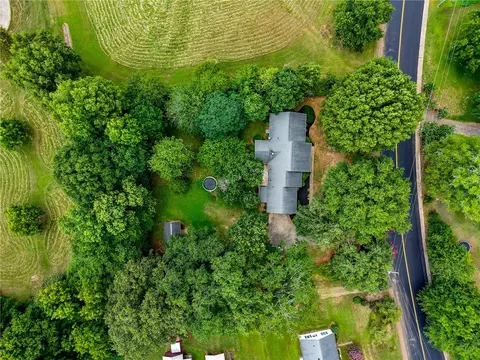View/Area - 1014 E Queen St, Pendleton, SC 29670 photo 1 of 6