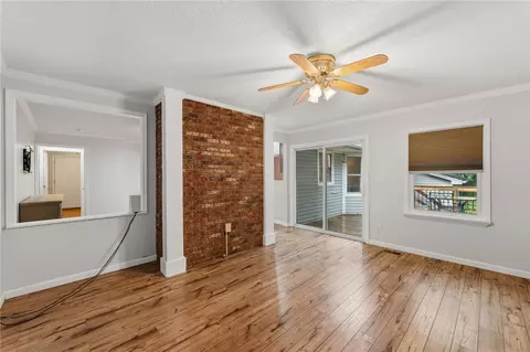 Living - 1014 E Queen St, Pendleton, SC 29670 photo 7 of 7