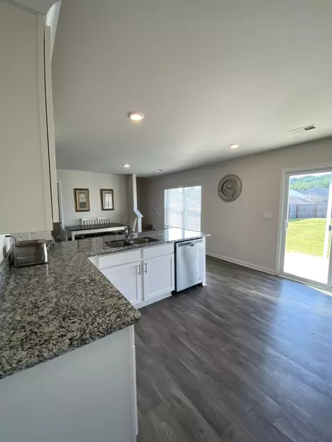 Kitchen - 105 Rustic Ridge Dr, Easley, SC 29640 photo 4 of 4