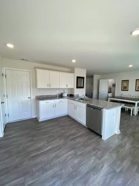 Kitchen - 105 Rustic Ridge Dr, Easley, SC 29640 photo 3 of 4