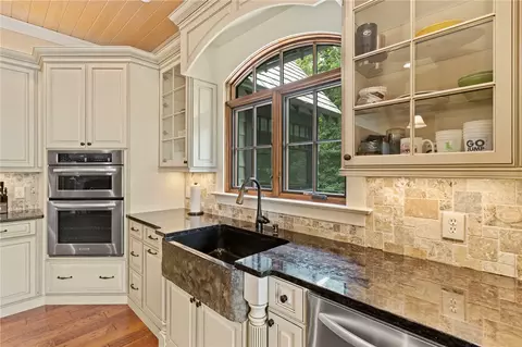 Kitchen - 200 Saranac Dr, Sunset, SC 29685 photo 4 of 6