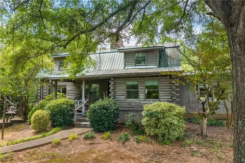 140 Burkett Rd, Seneca, SC 29672