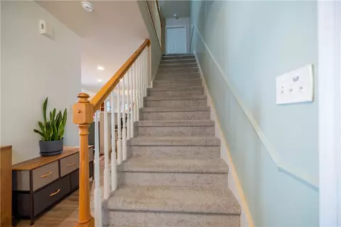 Entry Way - 110 Grand Oak Cir, Pendleton, SC 29670 photo 2 of 3