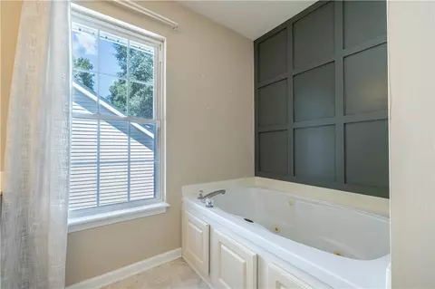 Bath - 110 Grand Oak Cir, Pendleton, SC 29670 photo 3 of 4