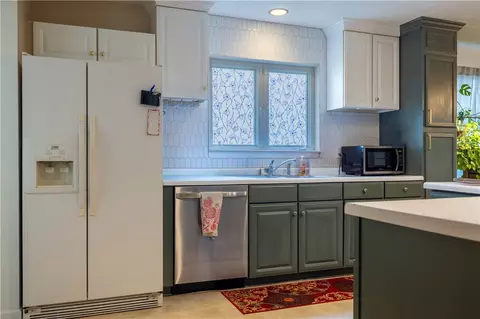 Kitchen - 110 Grand Oak Cir, Pendleton, SC 29670 photo 1 of 2