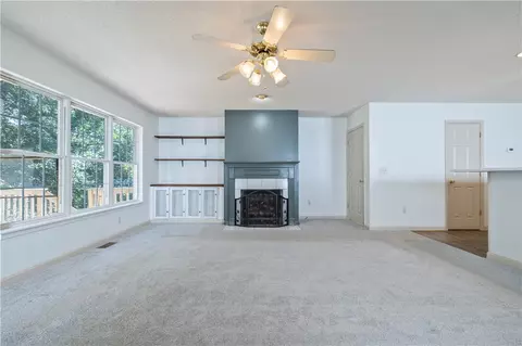 Living - 110 Grand Oak Cir, Pendleton, SC 29670 photo 2 of 3
