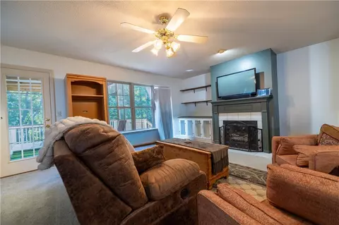Living - 110 Grand Oak Cir, Pendleton, SC 29670 photo 1 of 2