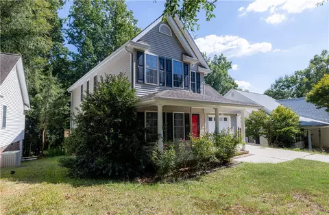 Exterior - 110 Grand Oak Cir, Pendleton, SC 29670 photo 2 of 9