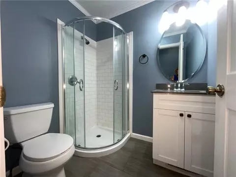 Bath - 202 Muller Rd, Walhalla, SC 29691 photo 1 of 2