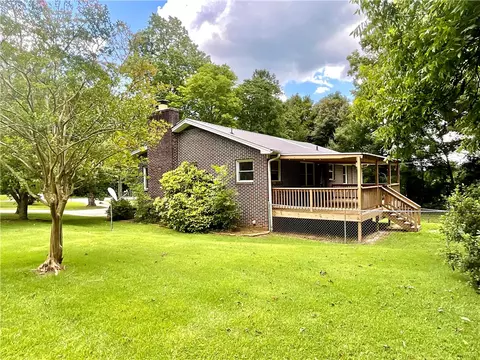 Exterior - 202 Muller Rd, Walhalla, SC 29691 photo 17 of 21