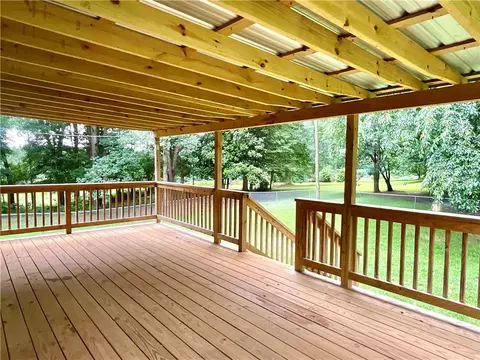 Exterior - 202 Muller Rd, Walhalla, SC 29691 photo 4 of 21