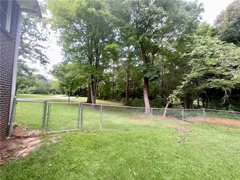 Exterior - 202 Muller Rd, Walhalla, SC 29691 photo 2 of 21