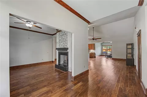 102 Gresham Rd, Simpsonville, SC 29681 photo 9