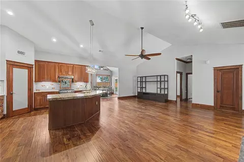 102 Gresham Rd, Simpsonville, SC 29681 photo 11