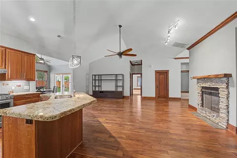 102 Gresham Rd, Simpsonville, SC 29681 photo 17