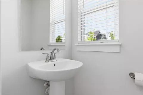 Bath - 110 Doya Ct, Central, SC 29630 photo 2 of 2