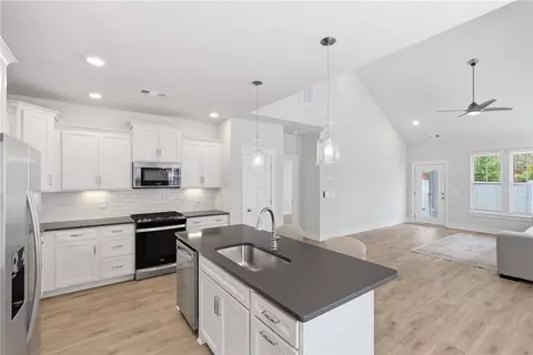 Kitchen - 110 Doya Ct, Central, SC 29630 photo 1 of 2