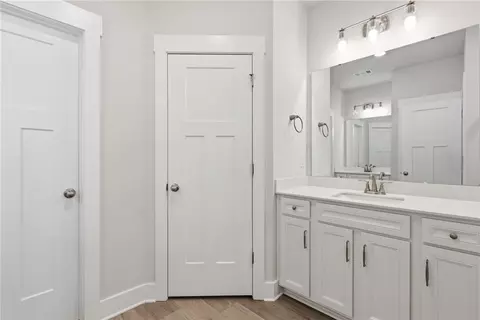 Entry Way - 110 Doya Ct, Central, SC 29630 photo 3 of 4