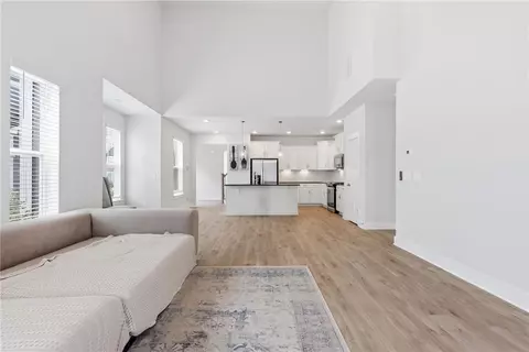 Living - 110 Doya Ct, Central, SC 29630 photo 2 of 6