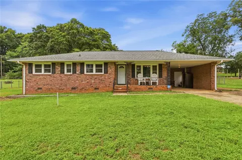 202 Edwards Dr, Anderson, SC 29625