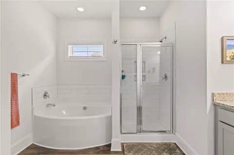 Bath - 201 Tralee Dr, Pendleton, SC 29670 photo 2 of 4