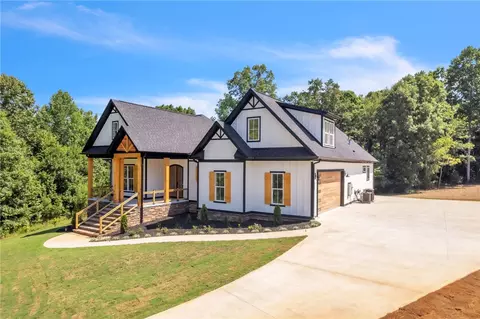 Exterior - 574 Paramount Dr, Seneca, SC 29678 photo 3 of 8