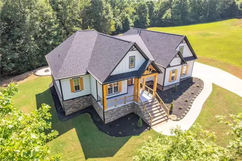 Exterior - 574 Paramount Dr, Seneca, SC 29678 photo 8 of 8