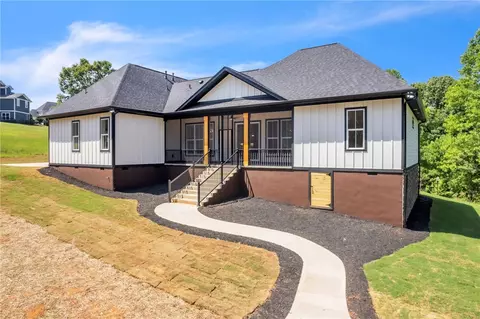 Exterior - 574 Paramount Dr, Seneca, SC 29678 photo 6 of 8