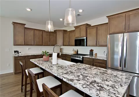 Kitchen - 230 Summerall Ln, Seneca, SC 29678 photo 4 of 5