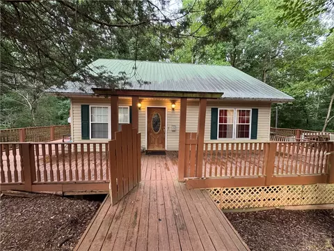 115 Country Pathway Dr, West Union, SC 29696