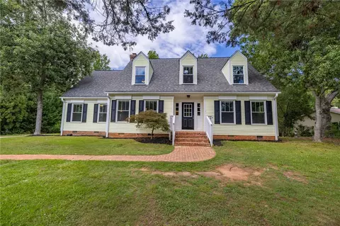 105 Knossus Ct, Seneca, SC 29672