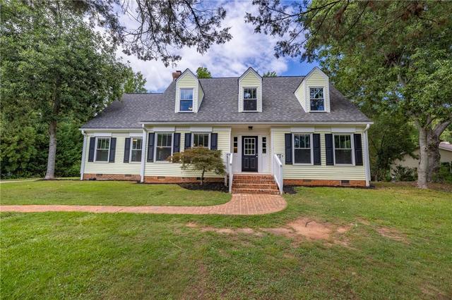 105 Knossus Ct, Seneca, SC 29672