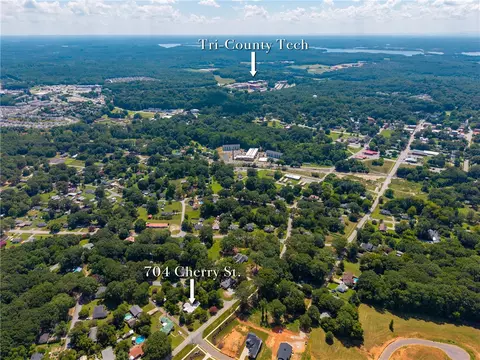 View/Area - 704 Cherry St, Pendleton, SC 29670 photo 2 of 3