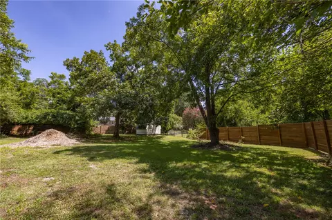 Exterior - 704 Cherry St, Pendleton, SC 29670 photo 8 of 9