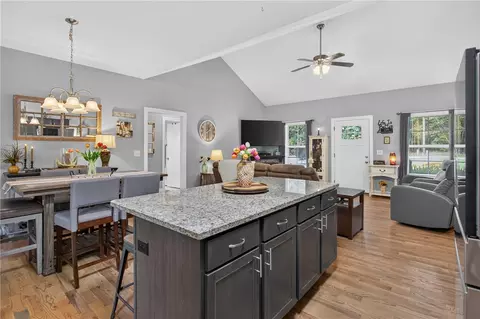 10007 Tokeena Path Dr, Seneca, SC 29678 photo 11
