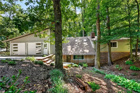 95 Brookwood Dr, Clemson, SC 29631